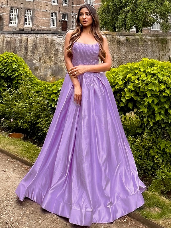 Ball Gown Satin Applique Spaghetti Straps Sleeveless Floor-Length Dresses 5672