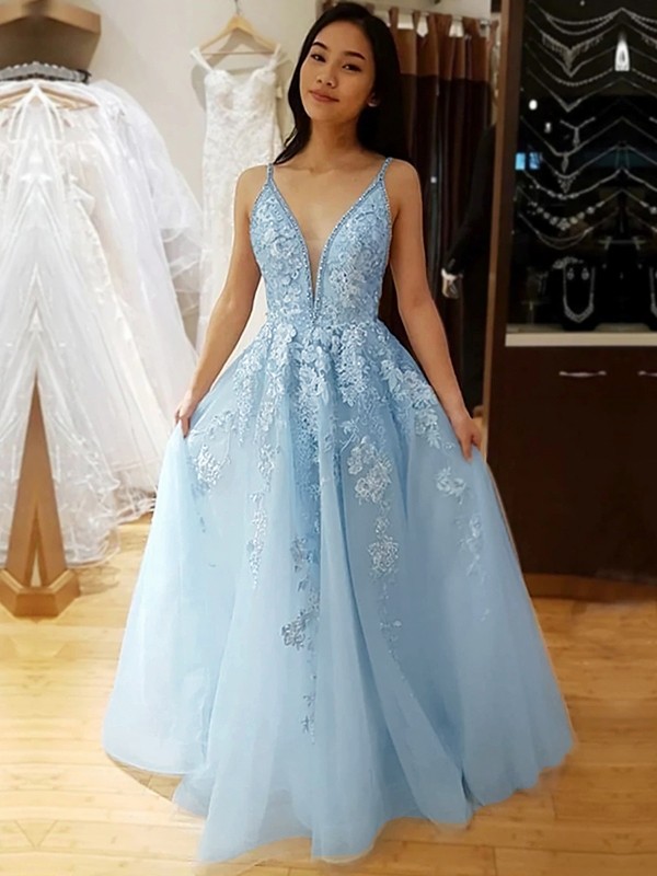 A-Line/Princess Tulle Applique V-neck Sleeveless Sweep/Brush Train Dresses 5249