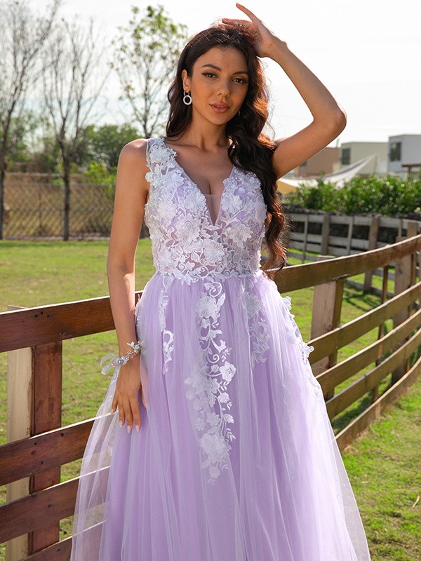 A-Line/Princess Tulle Applique V-neck Sleeveless Floor-Length Dresses 5212