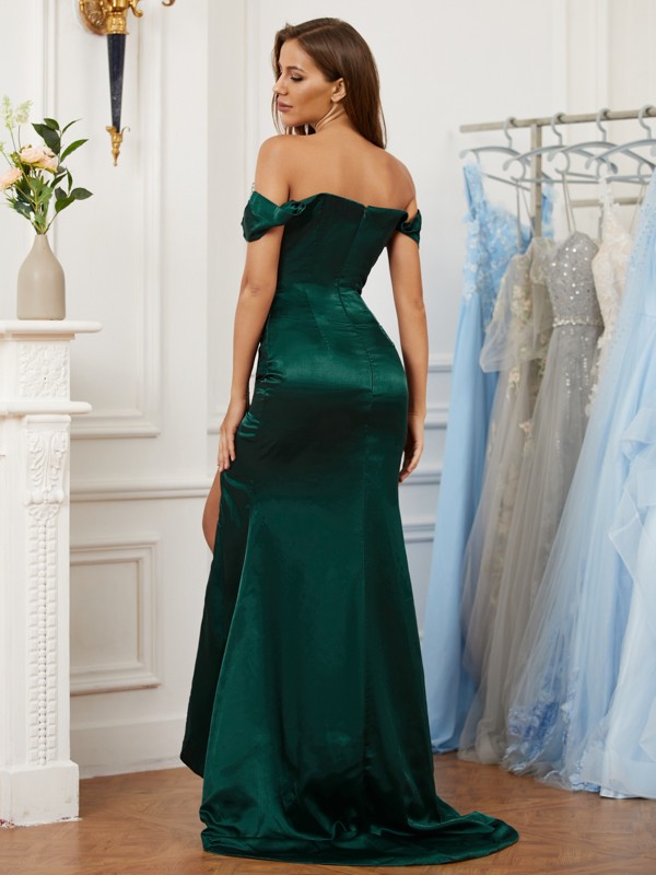 Sheath/Column Silk like Satin Ruched Off-the-Shoulder Sleeveless Sweep/Brush Train Dresses 6519