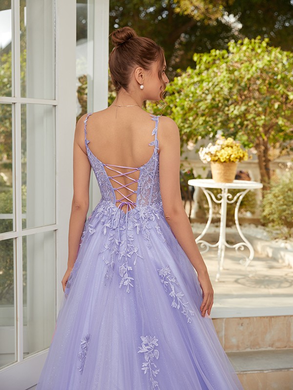 A-Line/Princess Tulle Applique Straps Sleeveless Court Train Dresses 5190