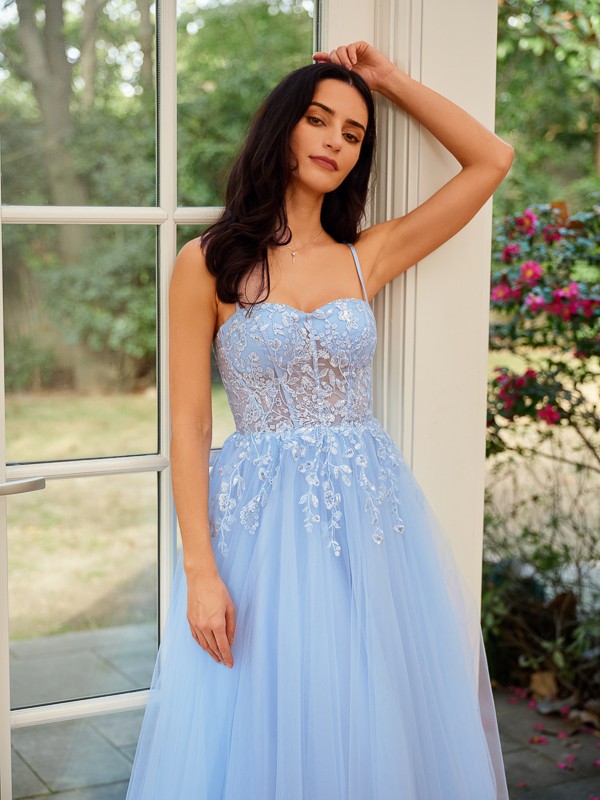 A-Line/Princess Tulle Lace Spaghetti Straps Sleeveless Sweep/Brush Train Dresses 5317