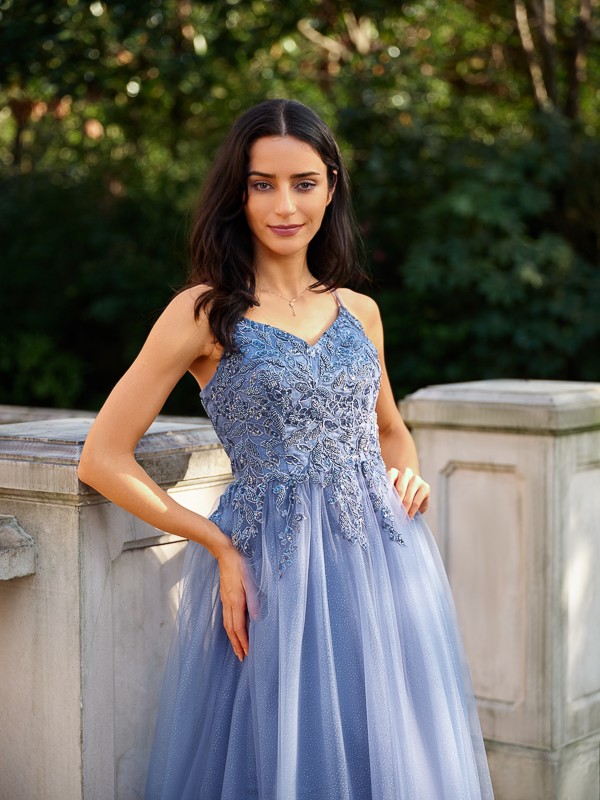 A-Line/Princess Tulle Applique V-neck Sleeveless Floor-Length Dresses 5221