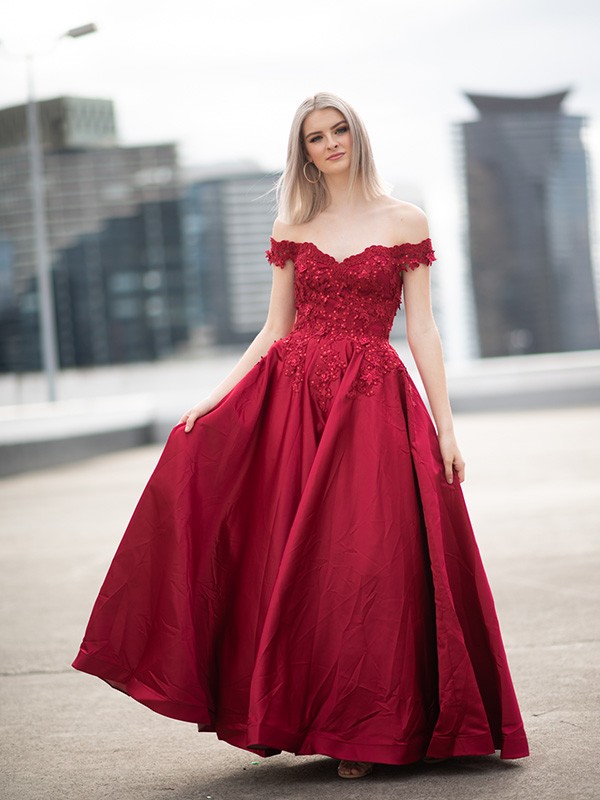 Ball Gown Off-the-Shoulder Satin Applique Sleeveless Floor-Length Dresses 5654