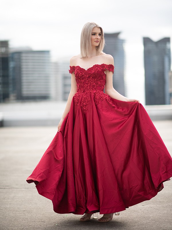 Ball Gown Off-the-Shoulder Satin Applique Sleeveless Floor-Length Dresses 5654