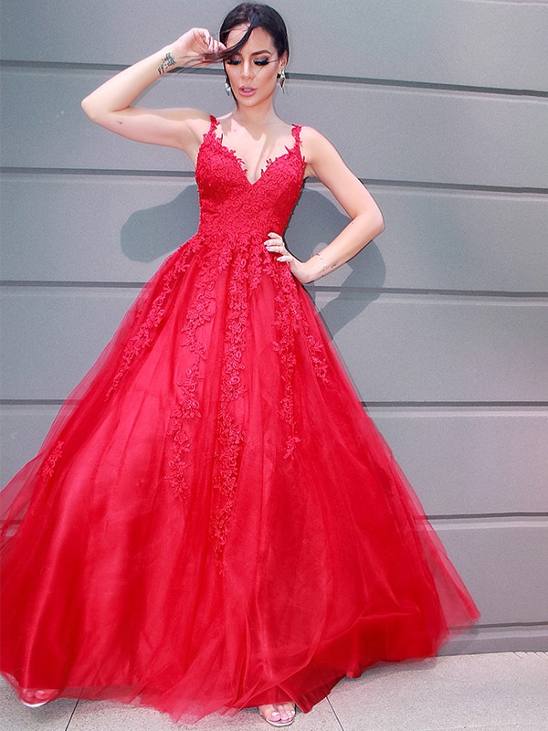 A-Line/Princess Tulle V-neck Floor-Length Applique Sleeveless Dresses 5421