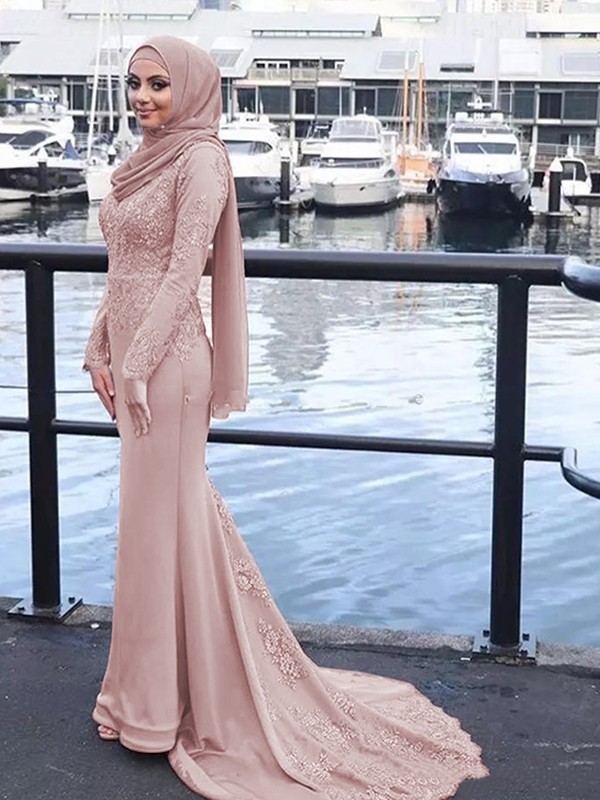 Trumpet/Mermaid Long Sleeves Scoop Sweep/Brush Train Applique Silk like Satin Muslim Dresses 7126