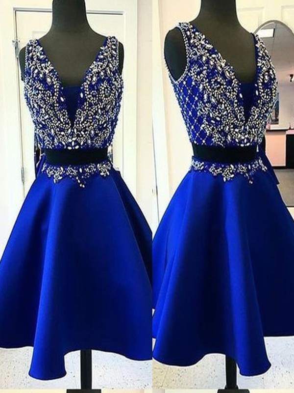 A-Line/Princess Satin Beading V-neck Sleeveless Short/Mini Two Piece Homecoming Dress 4082