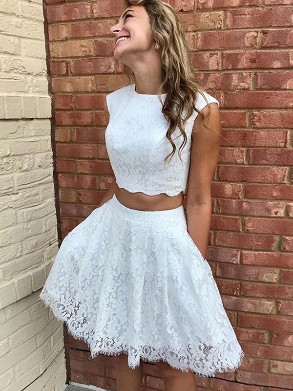 A-Line/Princess Lace Lace Scoop Sleeveless Short/Mini Homecoming Dresses 3722