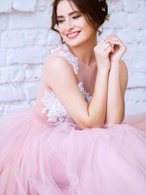 A-Line/Princess Applique Bateau Sleeveless Tulle Sweep/Brush Train Dresses 3334