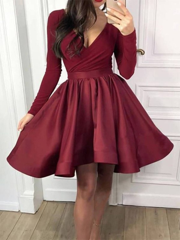 A-Line/Princess Ruffles Long Sleeves V-neck Satin Short/Mini Homecoming Dresses 3992