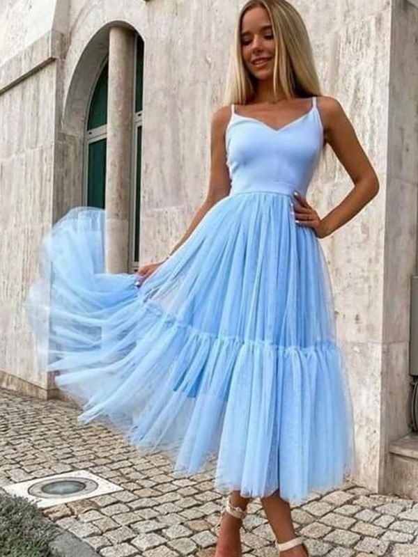 A-Line/Princess Tulle Ruffles V-neck Sleeveless Tea-Length Dresses 5397