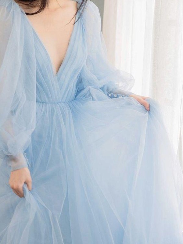 A-Line/Princess Tulle Ruffles V-neck Long Sleeves Sweep/Brush Train Dresses 5377