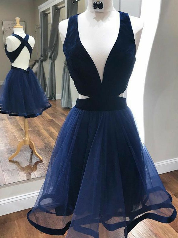 A-Line/Princess Tulle Ruffles V-neck Sleeveless Short/Mini Dresses 5387