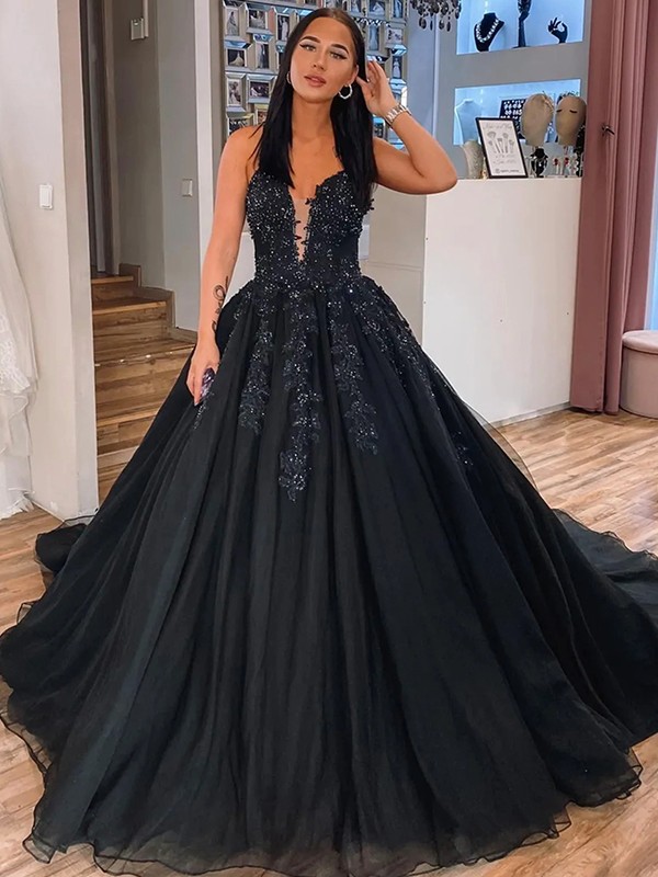 Ball Gown Tulle Applique V-neck Sleeveless Court Train Dresses 5788