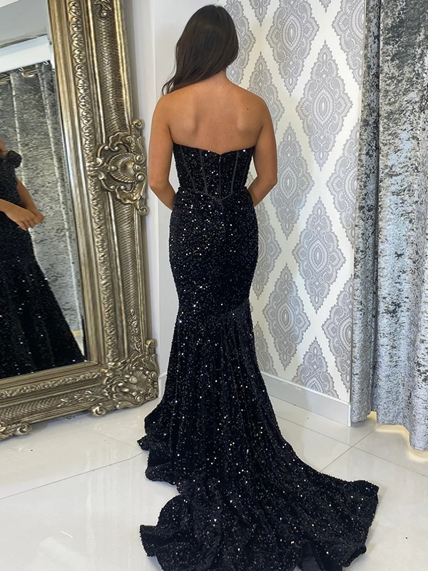 Sheath/Column Velvet Sequins Ruffles Sweetheart Sleeveless Court Train Dresses 6975