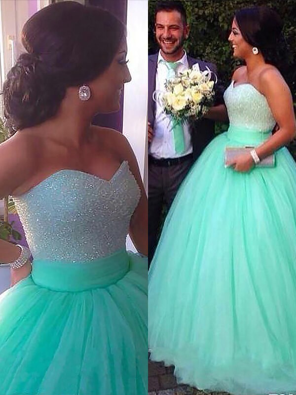 Ball Gown Sleeveless Sweetheart Tulle Sweep/Brush Train Beading Plus Size Dresses 5730