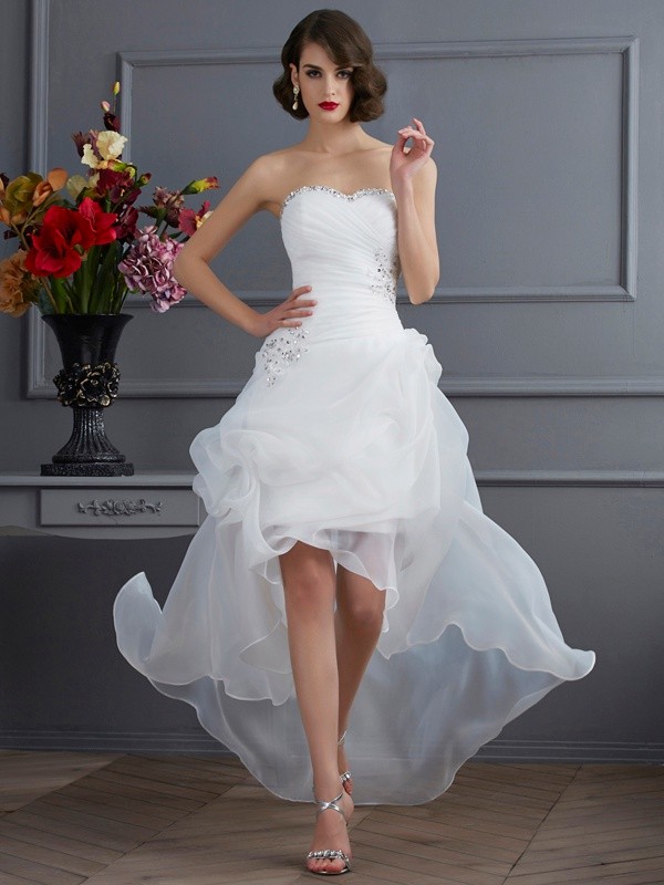 A-Line/Princess Sweetheart Sleeveless Beading High Low Organza Wedding Dresses 963