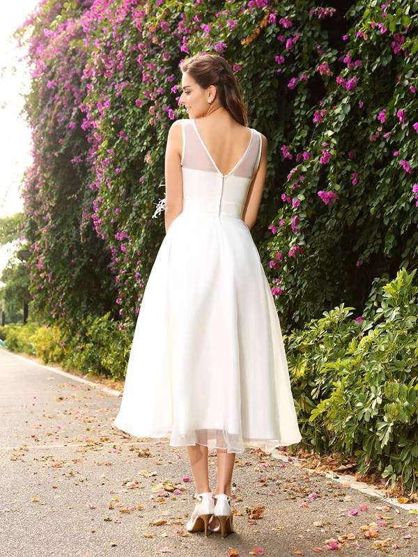 A-Line/Princess Bateau Sash/Ribbon/Belt Sleeveless Long Satin Wedding Dresses 1763