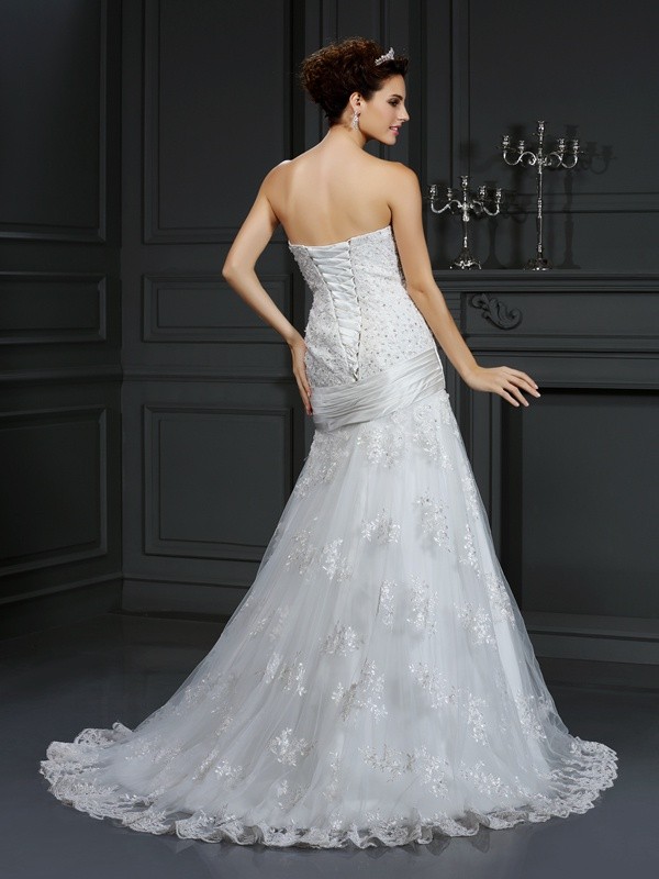 Sheath/Column Strapless Applique Sleeveless Long Satin Wedding Dresses 1970