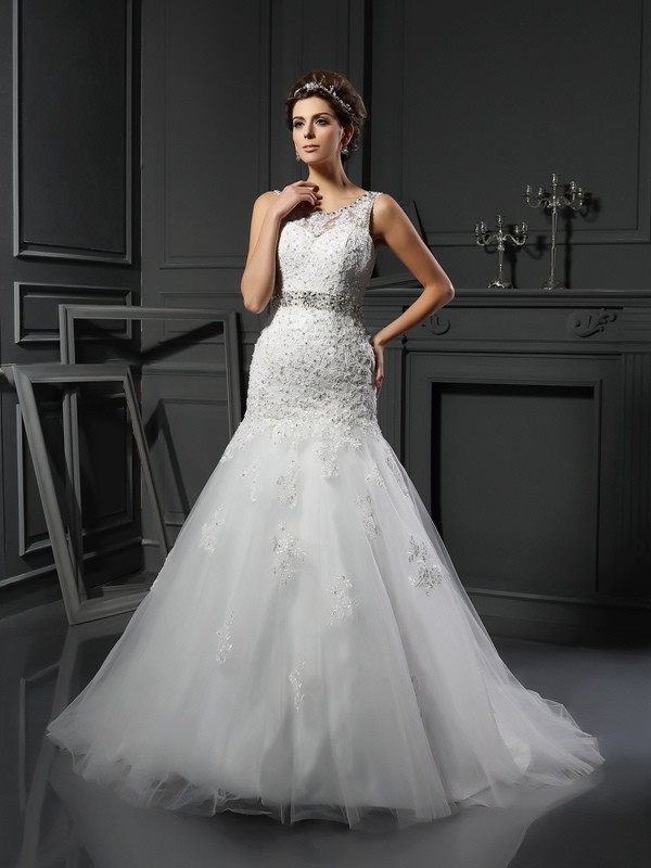 Sheath/Column Scoop Applique Sleeveless Long Net Wedding Dresses 1963