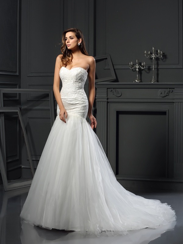 Trumpet/Mermaid Sweetheart Applique Sleeveless Long Tulle Wedding Dresses 2027