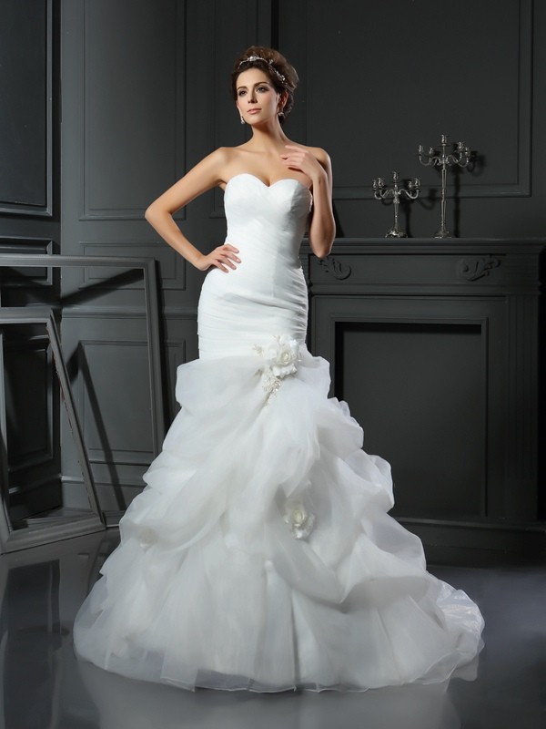 Trumpet/Mermaid Sweetheart Ruffles Sleeveless Long Satin Wedding Dresses 2040