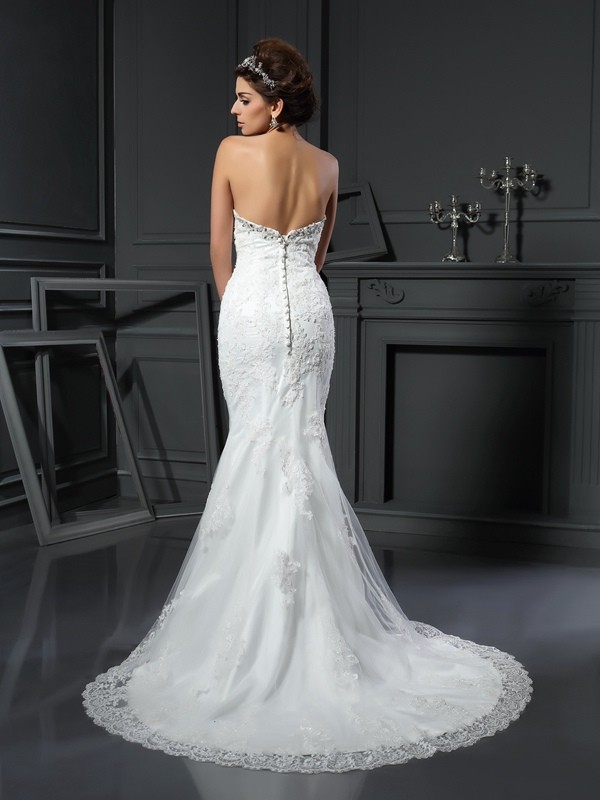 Sheath/Column Sweetheart Beading Sleeveless Long Net Wedding Dresses 1985