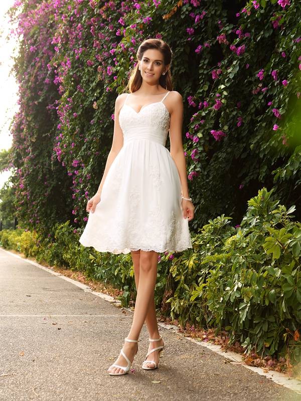 A-Line/Princess Spaghetti Straps Applique Sleeveless Short Lace Wedding Dresses 921