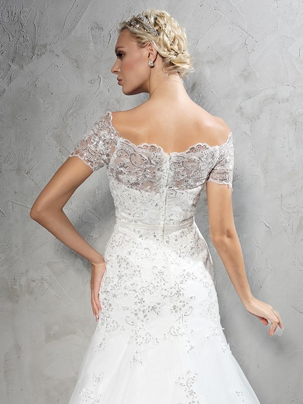 Sheath/Column Off-the-Shoulder Applique Short Sleeves Long Net Wedding Dresses 1961