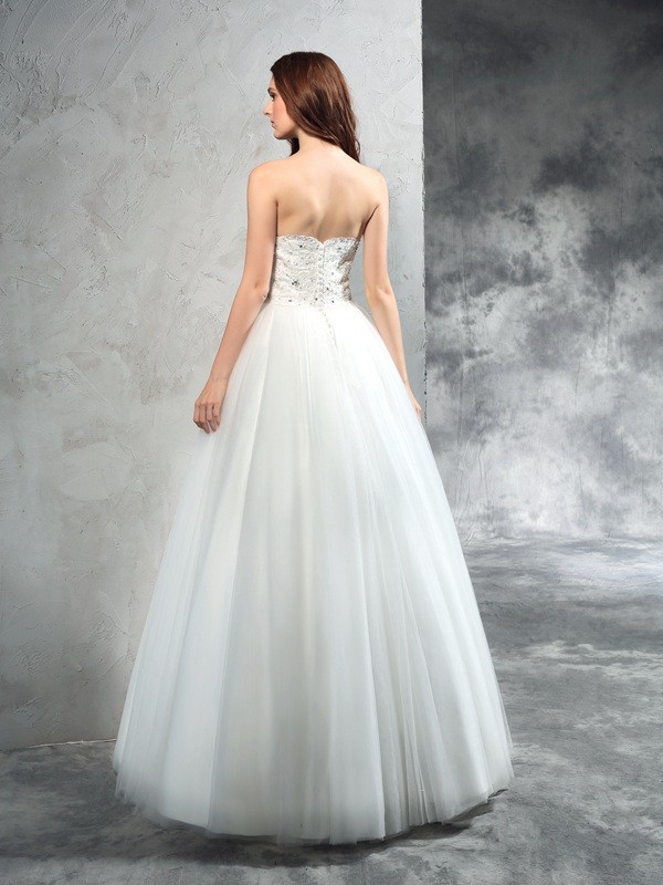 A-Line/Princess Sweetheart Beading Sleeveless Long Net Wedding Dresses 1836