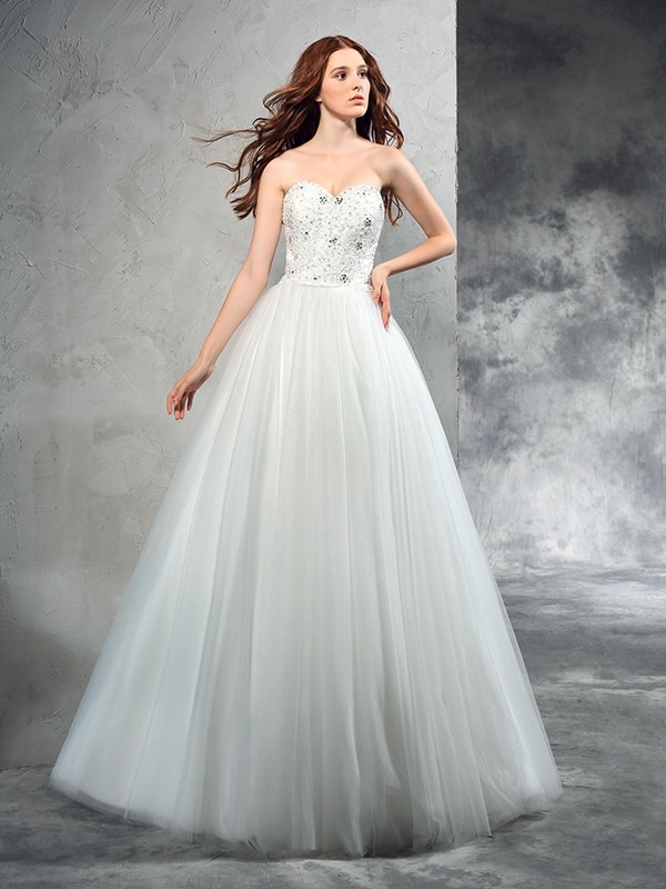 A-Line/Princess Sweetheart Beading Sleeveless Long Net Wedding Dresses 1836