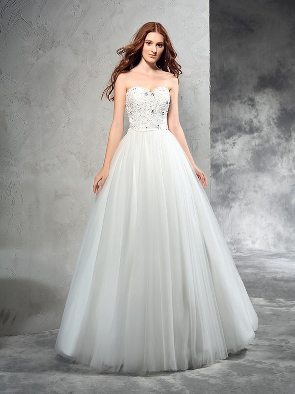 A-Line/Princess Sweetheart Beading Sleeveless Long Net Wedding Dresses 1836