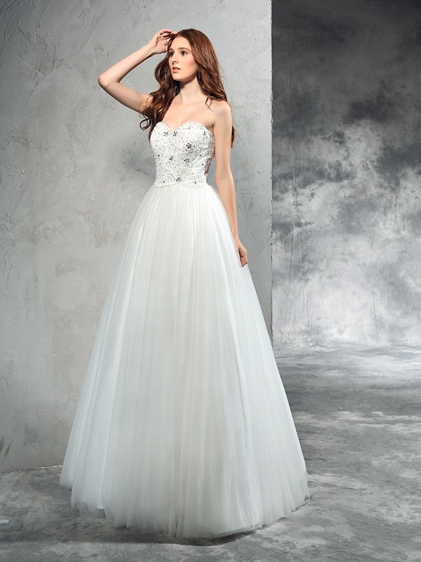 A-Line/Princess Sweetheart Beading Sleeveless Long Net Wedding Dresses 1836