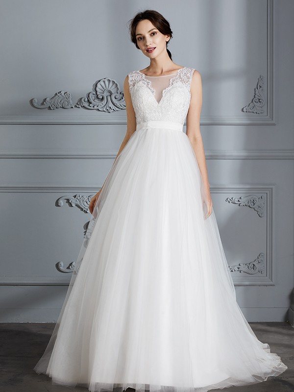 A-Line/Princess Sleeveless V-neck Sweep/Brush Train Tulle Wedding Dresses 918