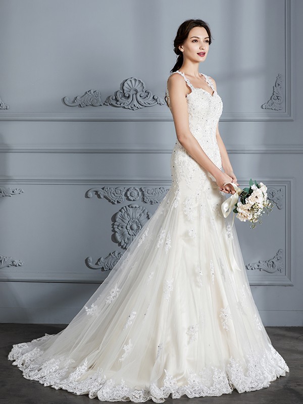 Trumpet/Mermaid Sweetheart Sleeveless Lace Court Train Wedding Dresses 1694