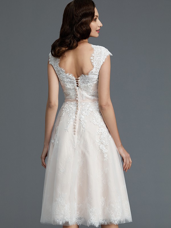 A-Line/Princess Sleeveless Bateau Knee-Length Tulle Wedding Dresses 893