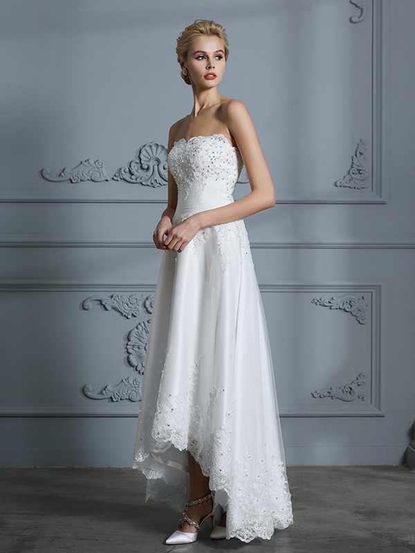 A-Line/Princess Sweetheart Sleeveless Beading Asymmetrical Tulle Wedding Dresses 962