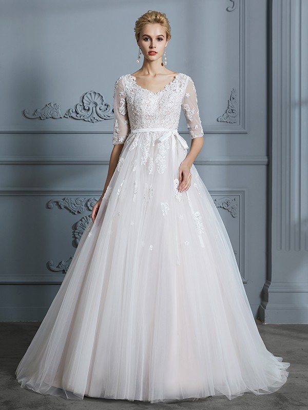 Ball Gown V-neck Court Train 1/2 Sleeves Lace Tulle Wedding Dresses 1324