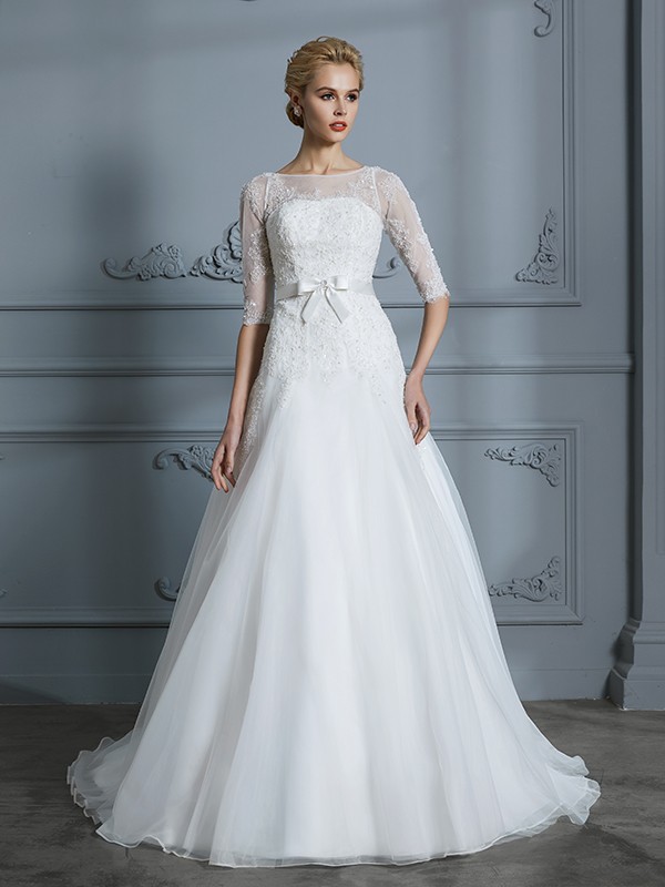 A-Line/Princess 1/2 Sleeves Scoop Lace Court Train Tulle Wedding Dresses 605