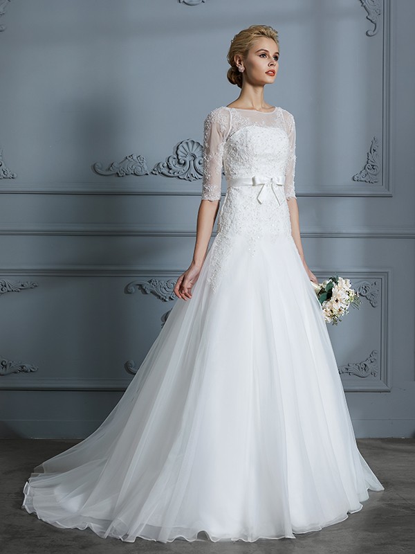 A-Line/Princess 1/2 Sleeves Scoop Lace Court Train Tulle Wedding Dresses 605