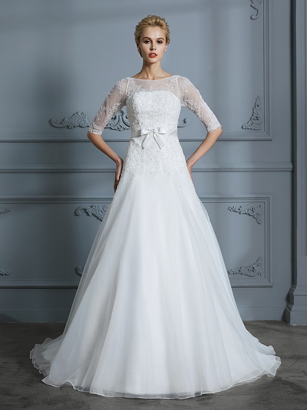 A-Line/Princess 1/2 Sleeves Scoop Lace Court Train Tulle Wedding Dresses 605