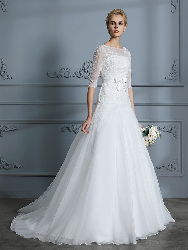 A-Line/Princess 1/2 Sleeves Scoop Lace Court Train Tulle Wedding Dresses 605