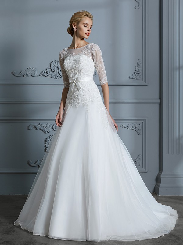 A-Line/Princess 1/2 Sleeves Scoop Lace Court Train Tulle Wedding Dresses 605