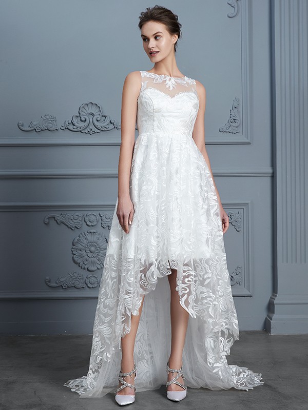 A-Line/Princess Scoop Sleeveless Asymmetrical Lace Wedding Dresses 878