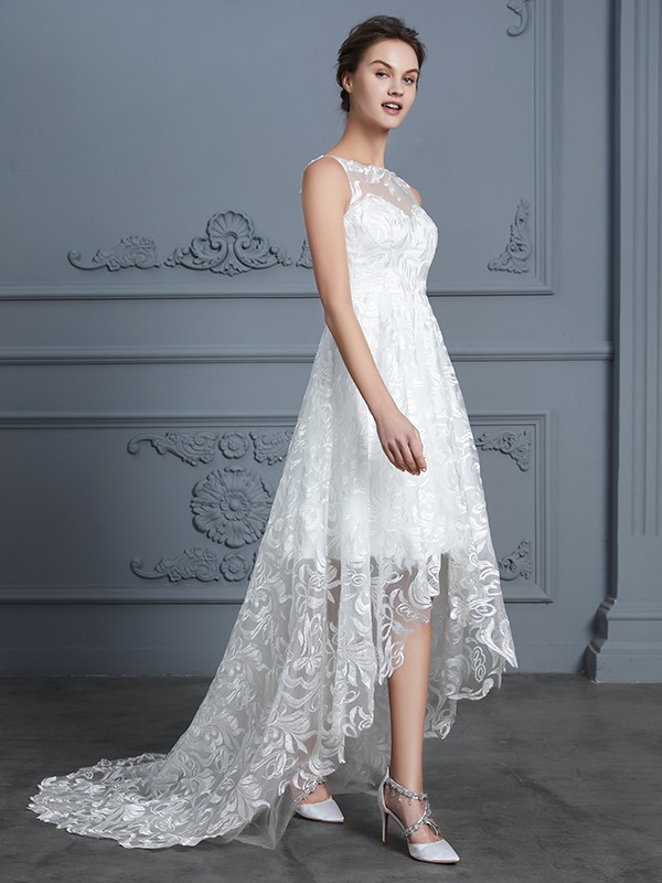 A-Line/Princess Scoop Sleeveless Asymmetrical Lace Wedding Dresses 878