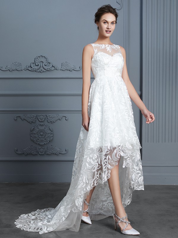 A-Line/Princess Scoop Sleeveless Asymmetrical Lace Wedding Dresses 878