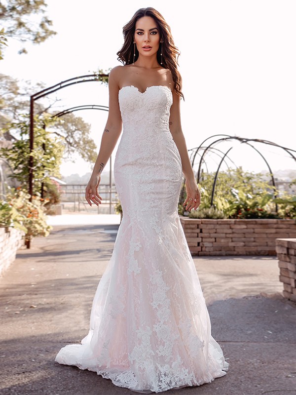 Trumpet/Mermaid Sweetheart Sleeveless Lace Applique Sweep/Brush Train Wedding Dresses 1693