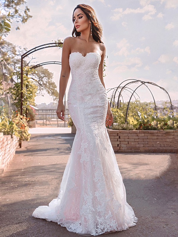 Trumpet/Mermaid Sweetheart Sleeveless Lace Applique Sweep/Brush Train Wedding Dresses 1693