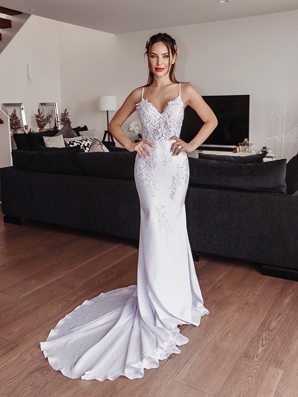 Trumpet/Mermaid Spaghetti Straps Applique Stretch Crepe Sleeveless Cathedral Train Wedding Dresses 1664